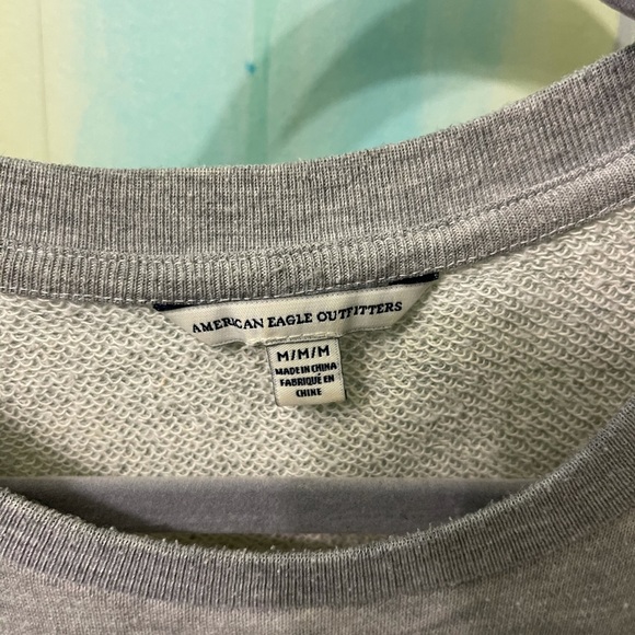 American Eagle sweater - Picture 2 of 2